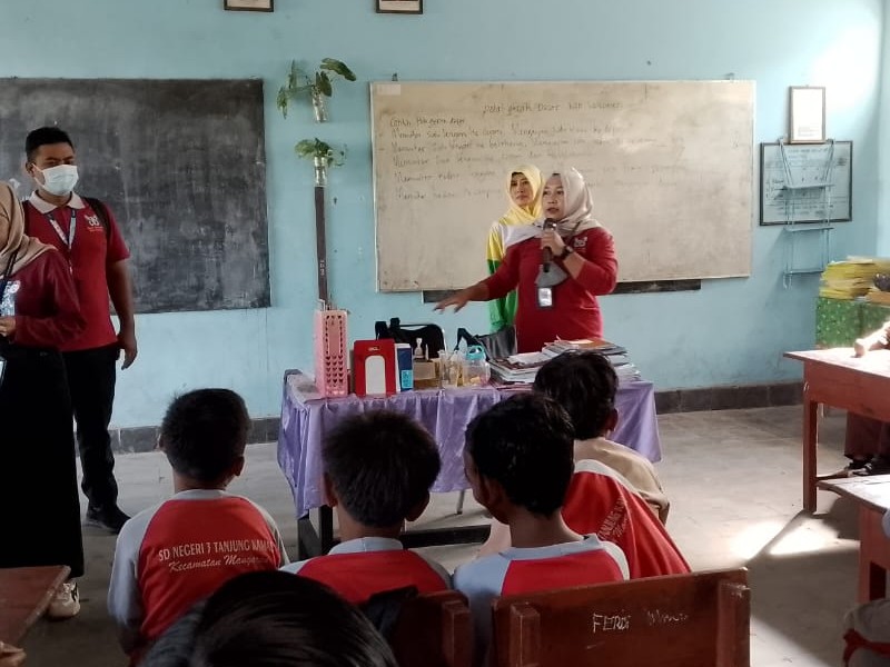 PELAKSANAAN SKREANING ROKOK DARI TEAM KESEHATAN PUSKESMAS KEC. MANGARAN