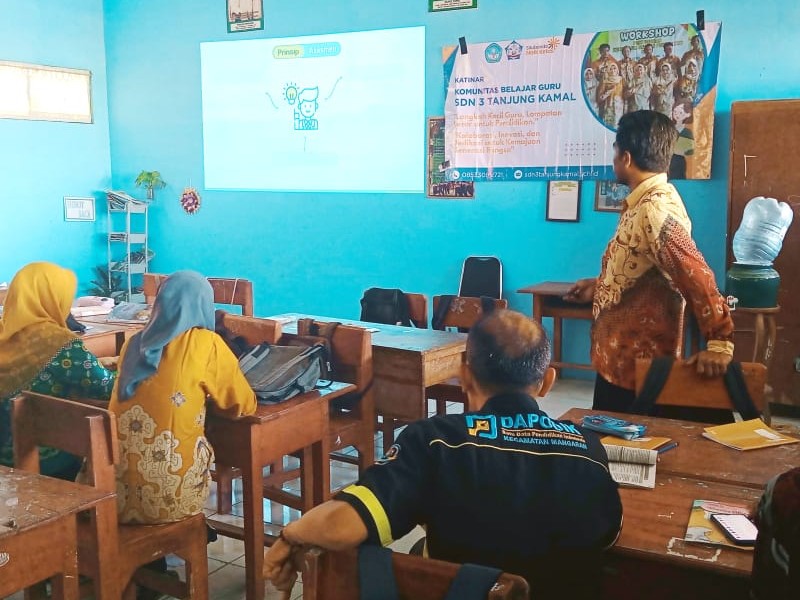 KOMUNITAS BELAJAR GURU