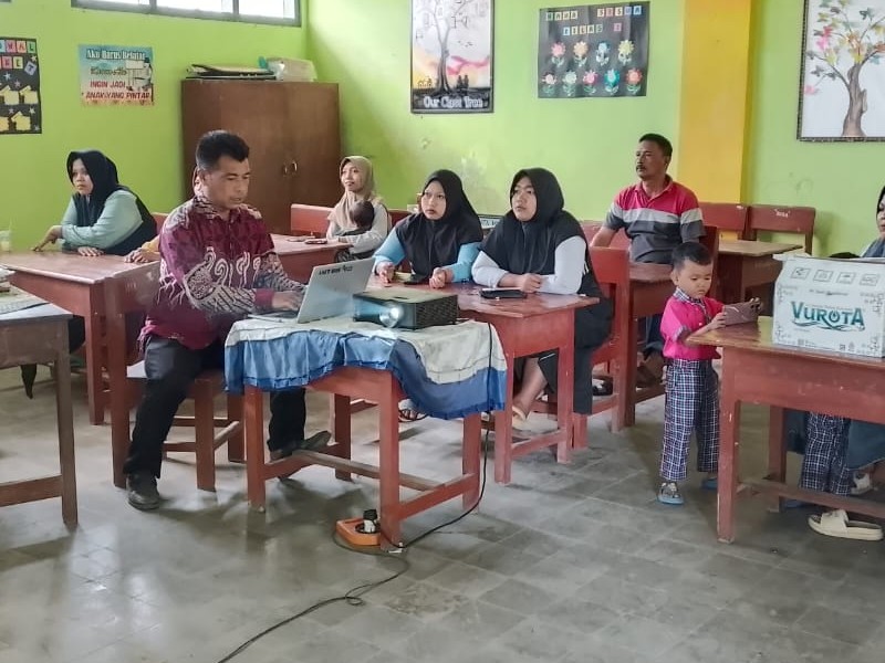 RAPAT WALI MURID