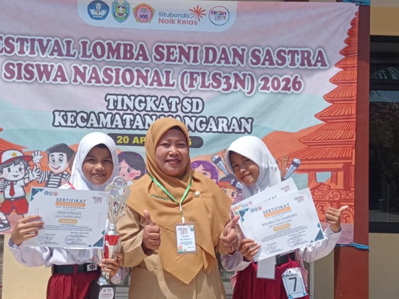 PESERTA FLS3N MENDONGENG DAN BERNYANYI