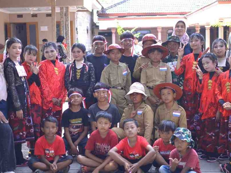 PESERTA GERAK JALAN UNIK